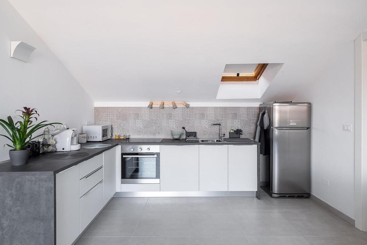 Realkasa Train Plaza Apartment Болонья Экстерьер фото
